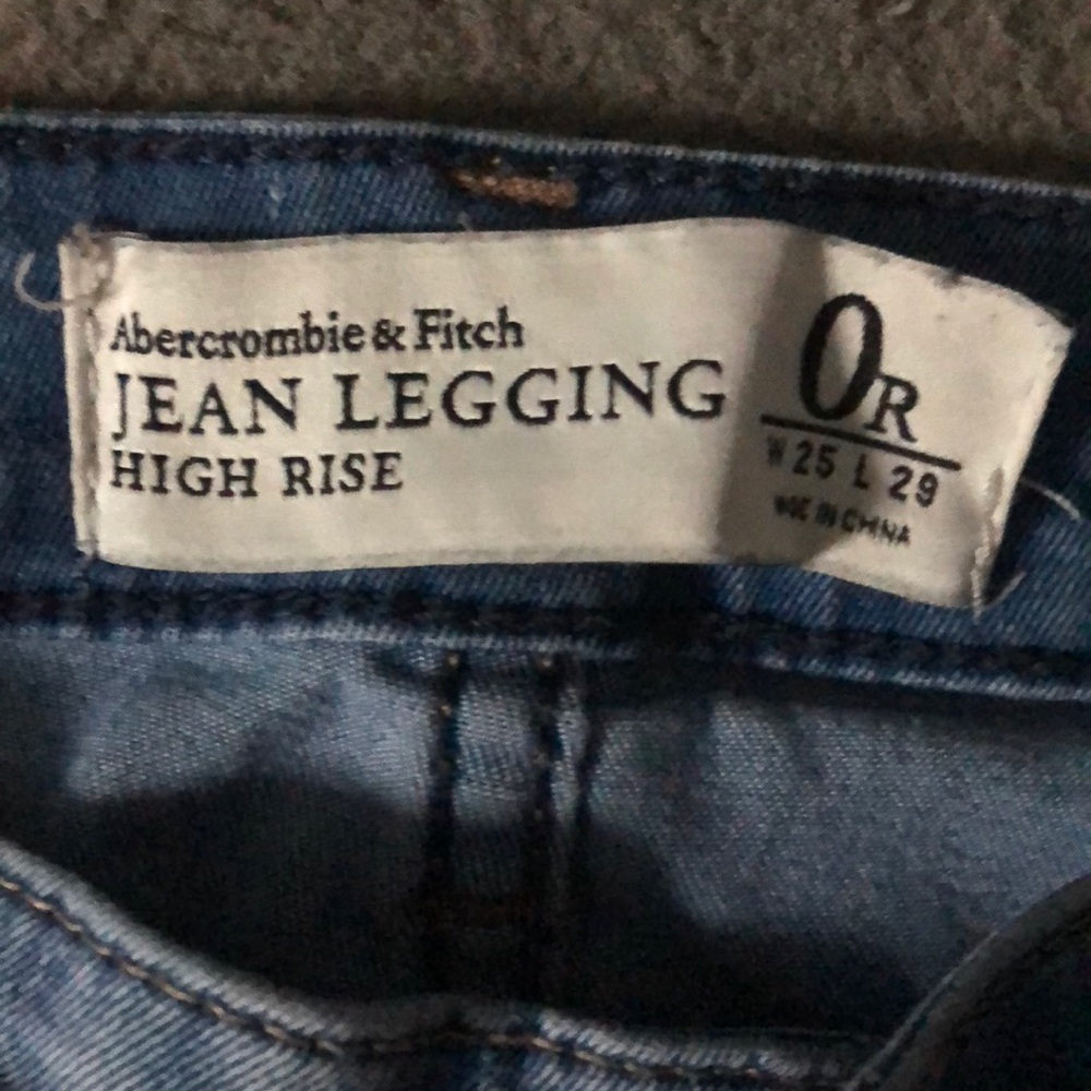 High Rise Jean leggings - Picture 3 of 5